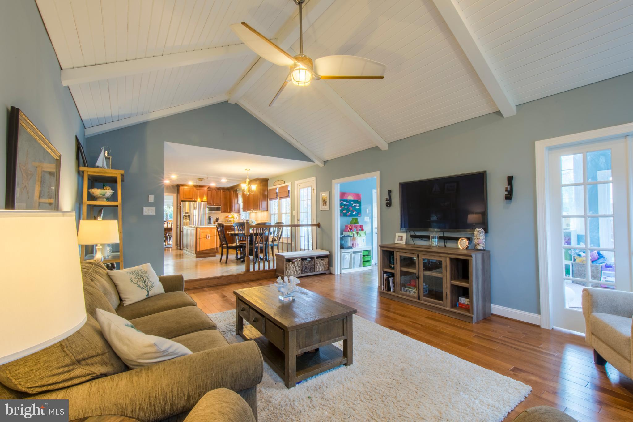 3209 Magnolia Ridge Road Annapolis, MD 21403 - Photo 9 of 106 Nice Layout From Kitchen, Family Rm To Sunroom