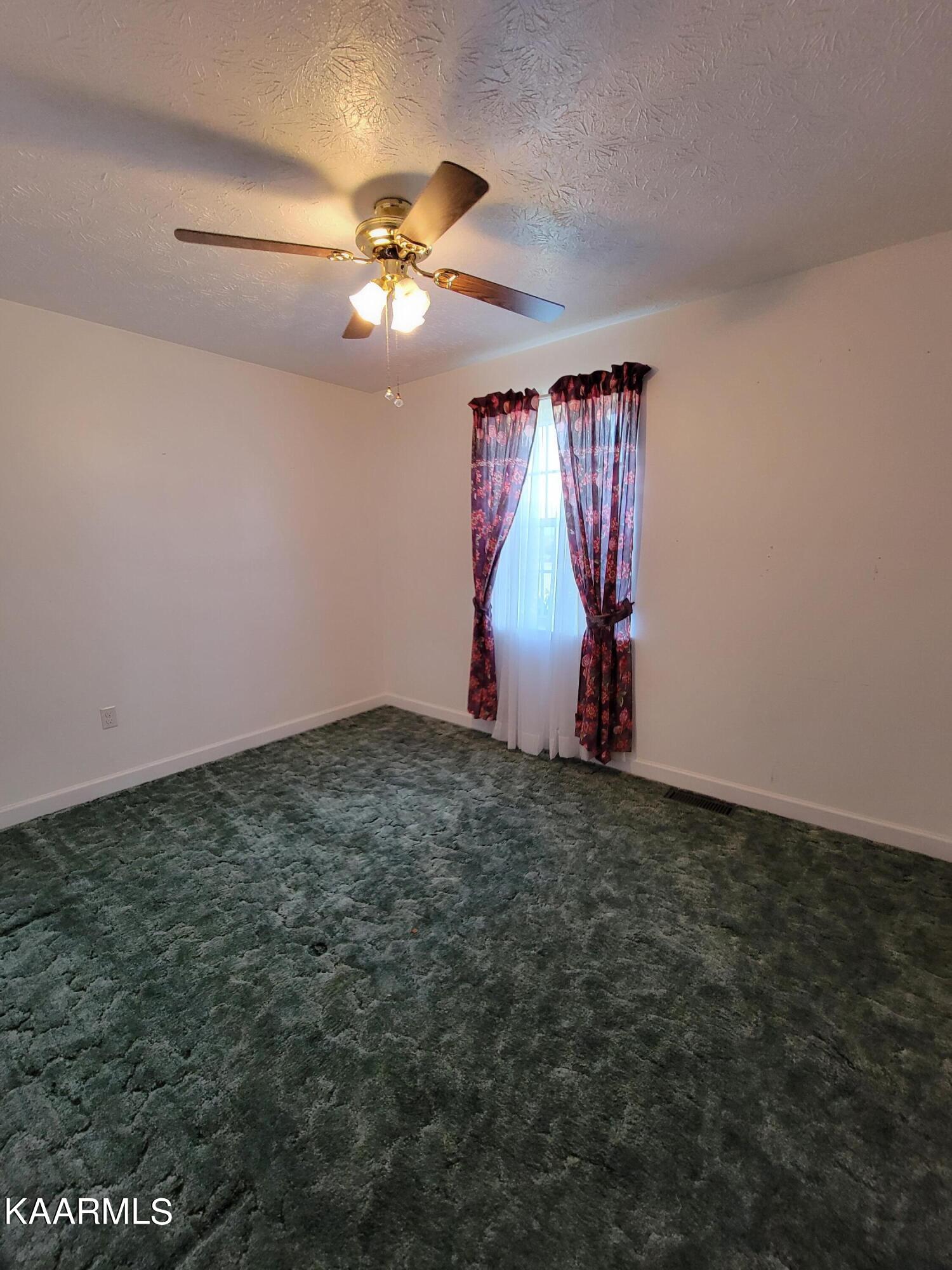 262 Calhoun Road La Follette, TN 37766 - Photo 13 of 25 calhoun13