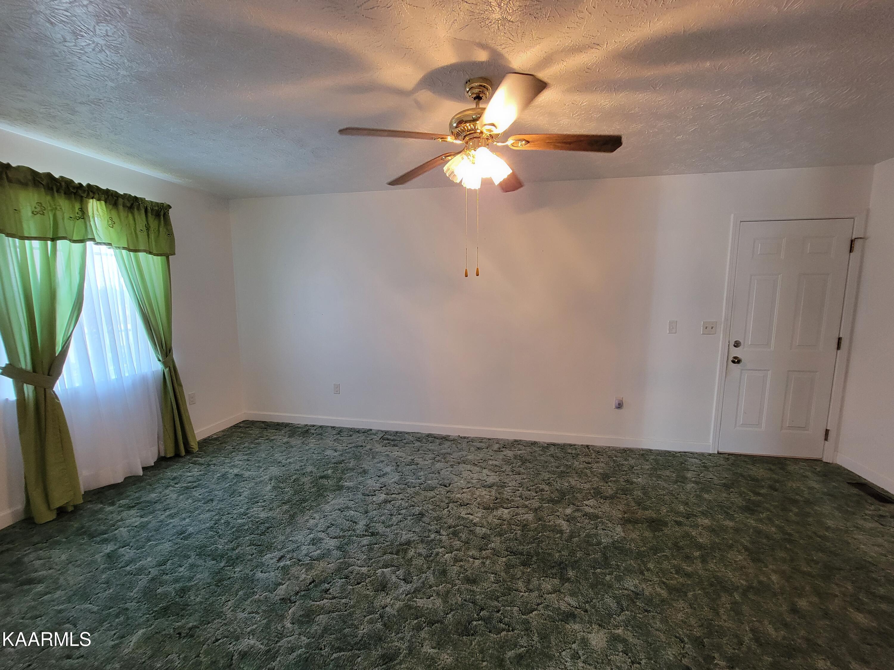 262 Calhoun Road La Follette, TN 37766 - Photo 15 of 25 Calhoun15