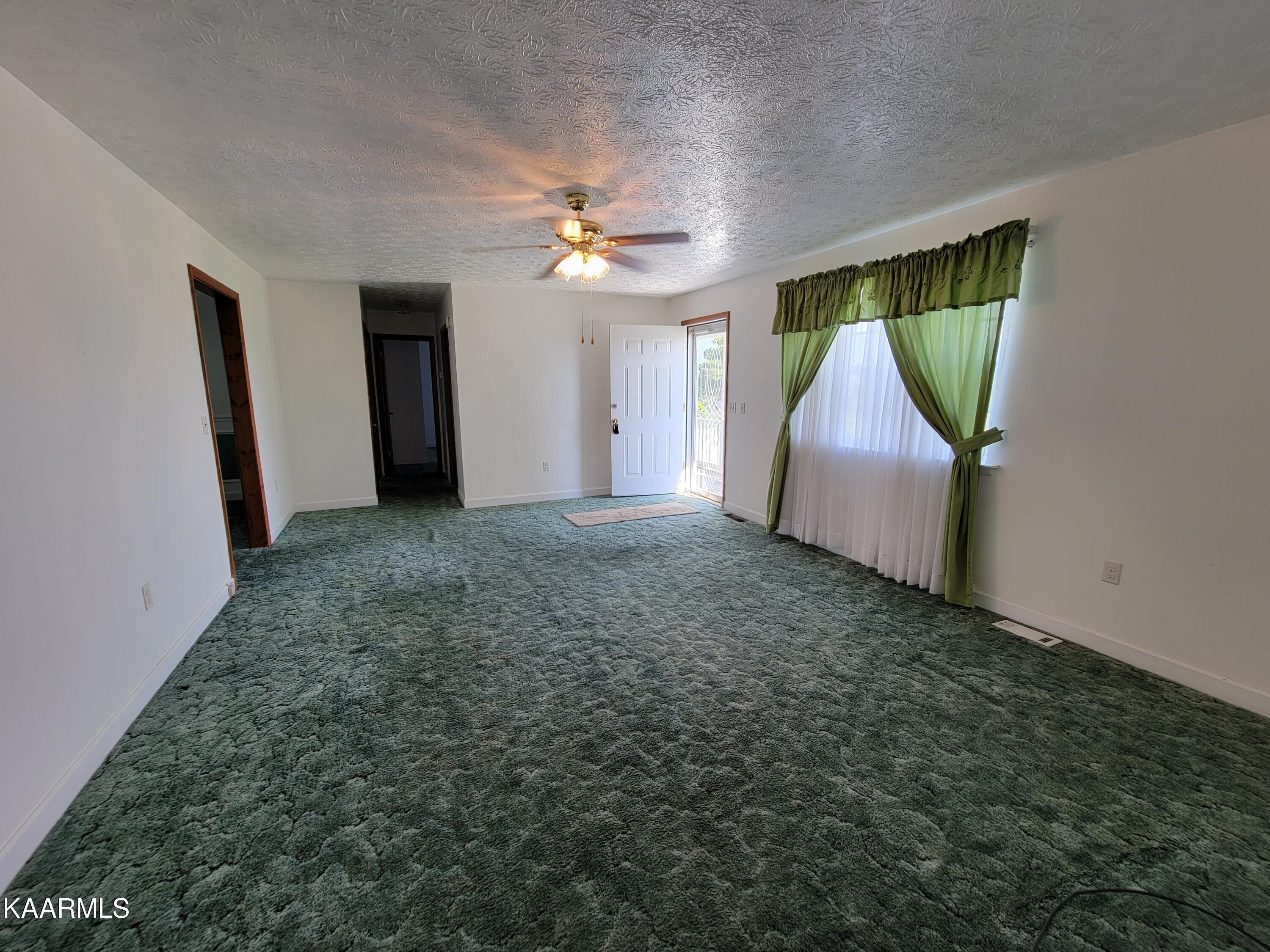 262 Calhoun Road La Follette, TN 37766 - Photo 17 of 25 Calhoun17