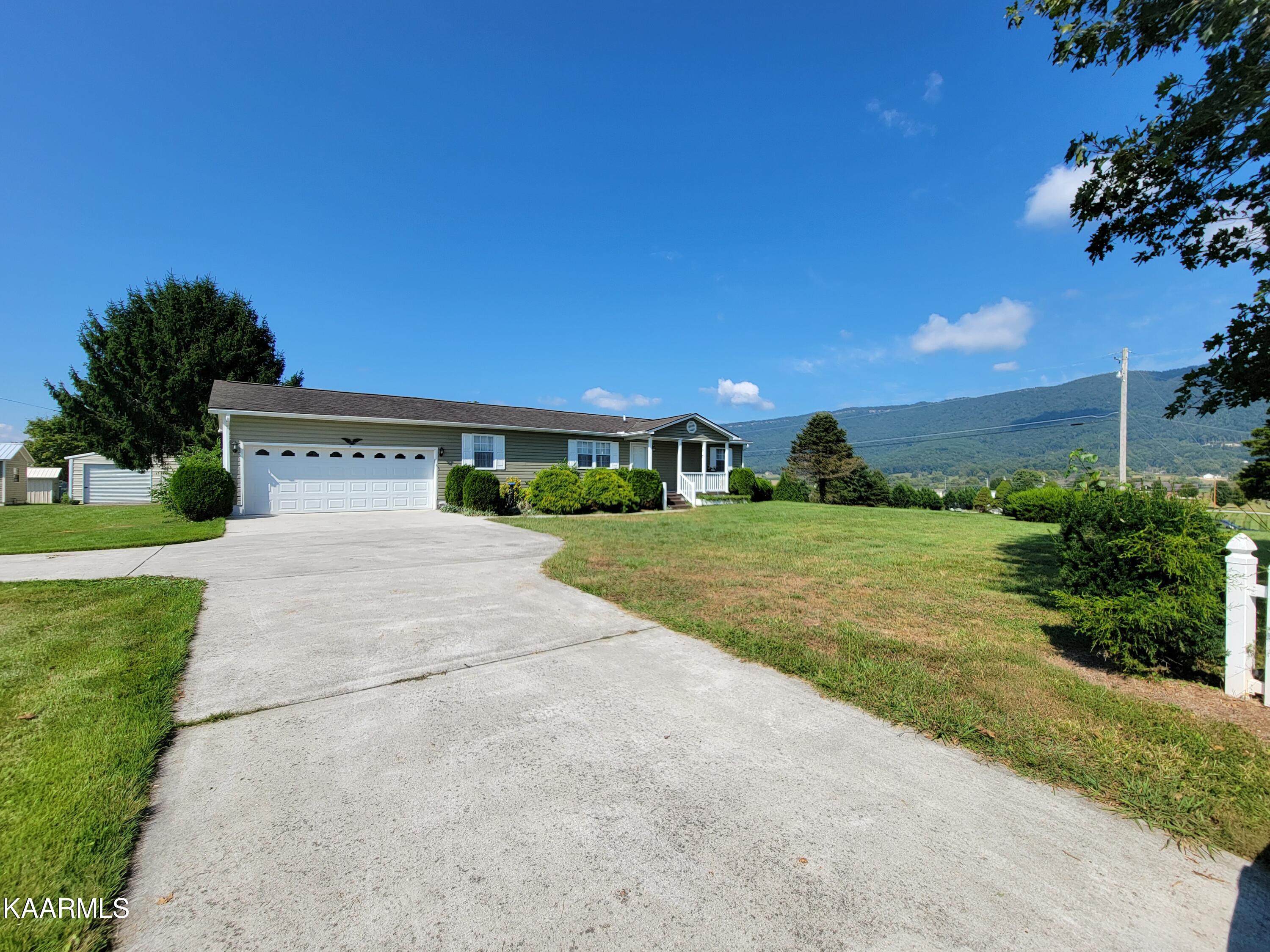 262 Calhoun Road La Follette, TN 37766 - Photo 2 of 25 Front Calhoun2
