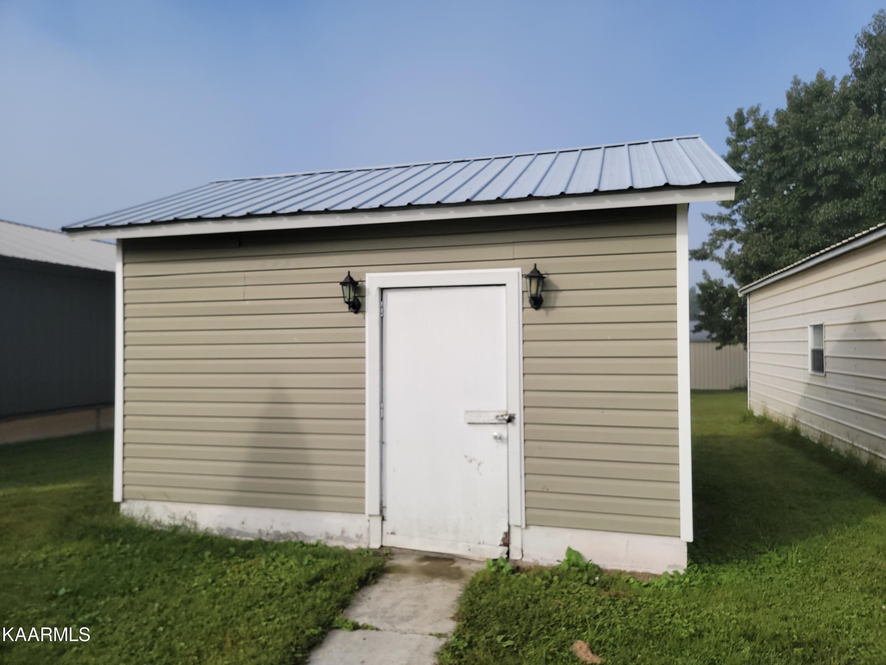 262 Calhoun Road La Follette, TN 37766 - Photo 24 of 25 Calhoun27