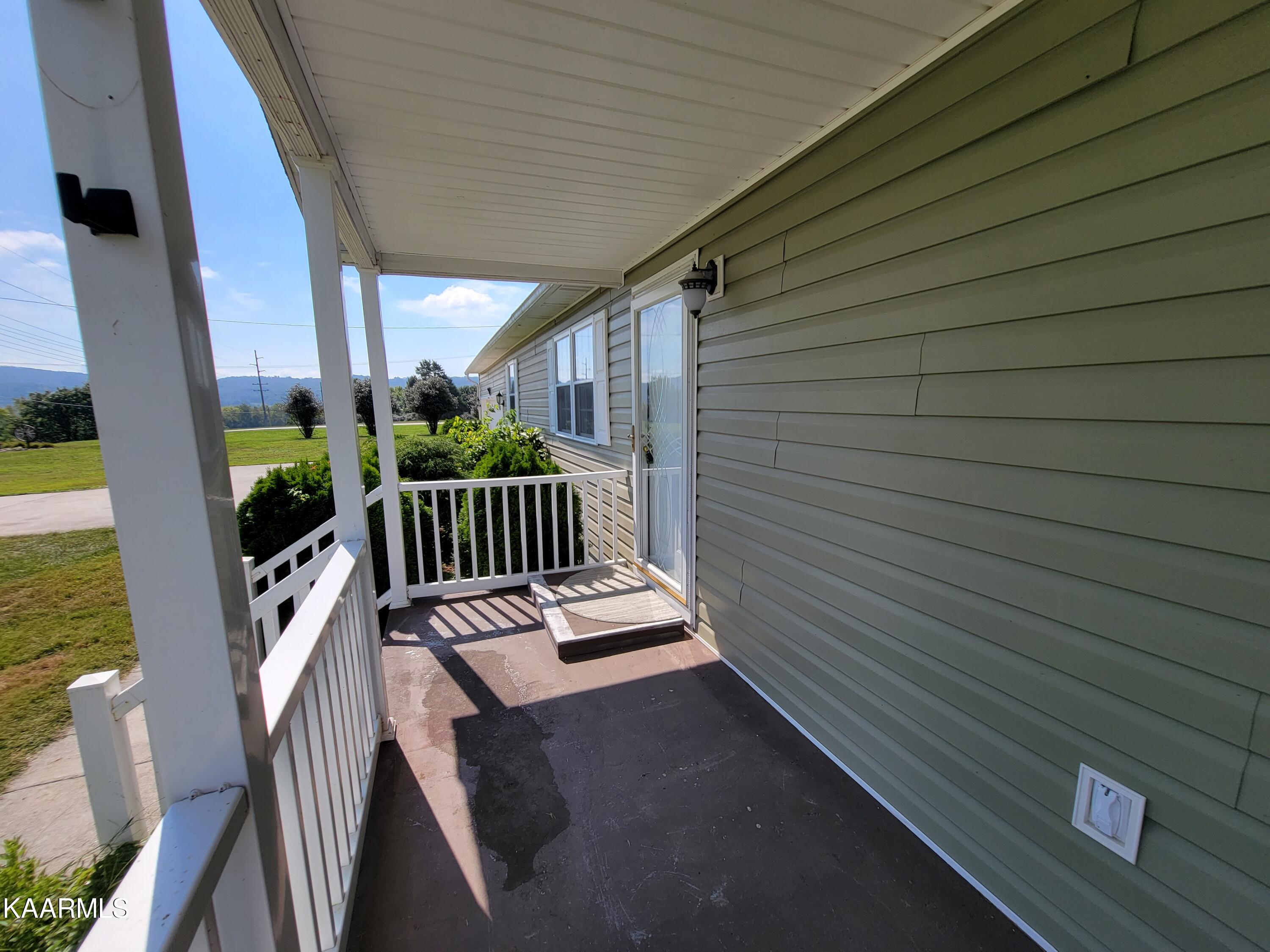 262 Calhoun Road La Follette, TN 37766 - Photo 5 of 25 Calhoun20
