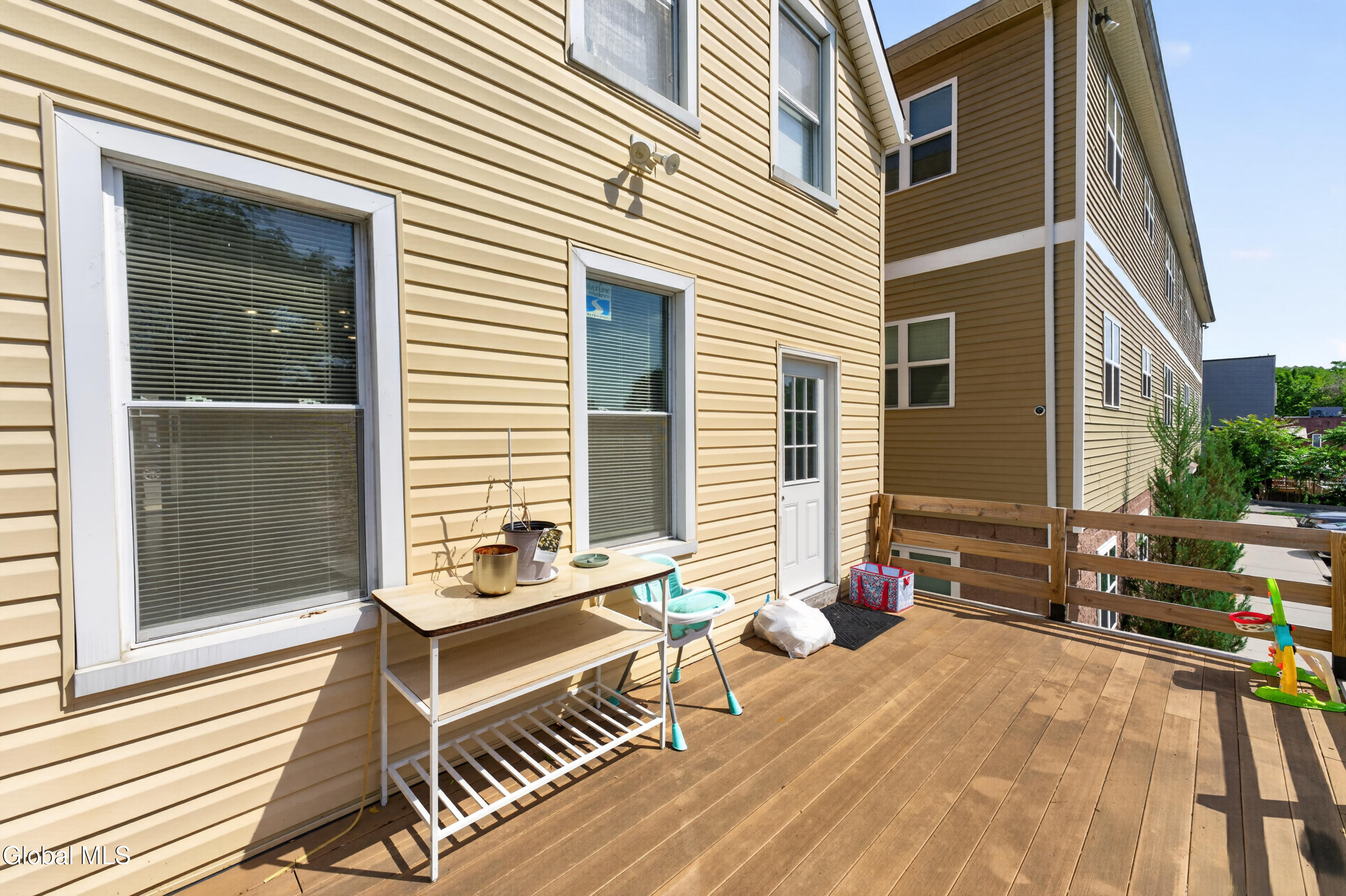 1053 Broadway Rensselaer, NY 12144 - Photo 27 of 31 4 Deck 5