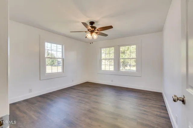 $305,000 | 292 Main Street, Piney Flats, TN 37686