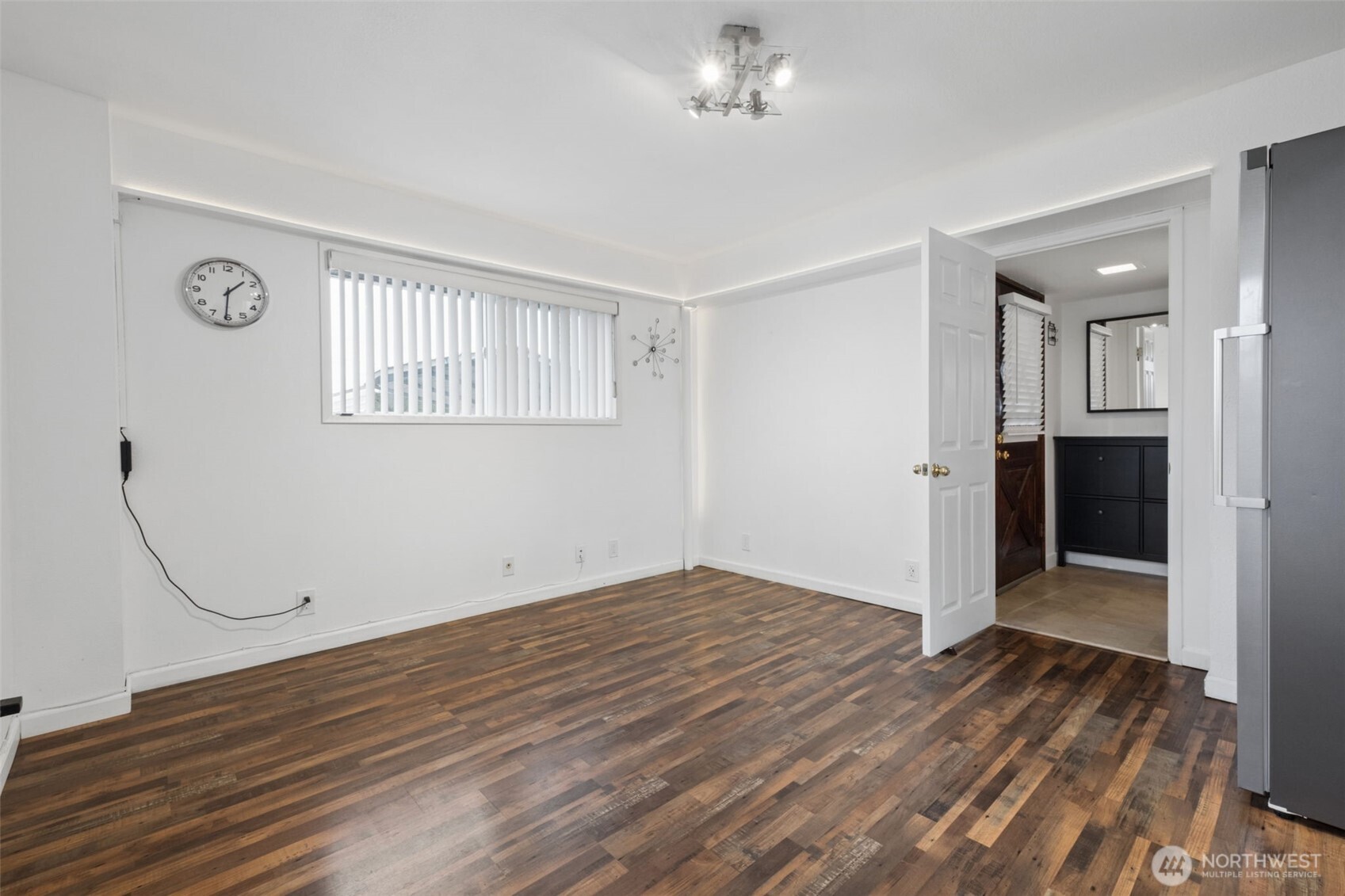 14204 12th Avenue Southwest Burien, WA 98166 - Photo 14 of 31