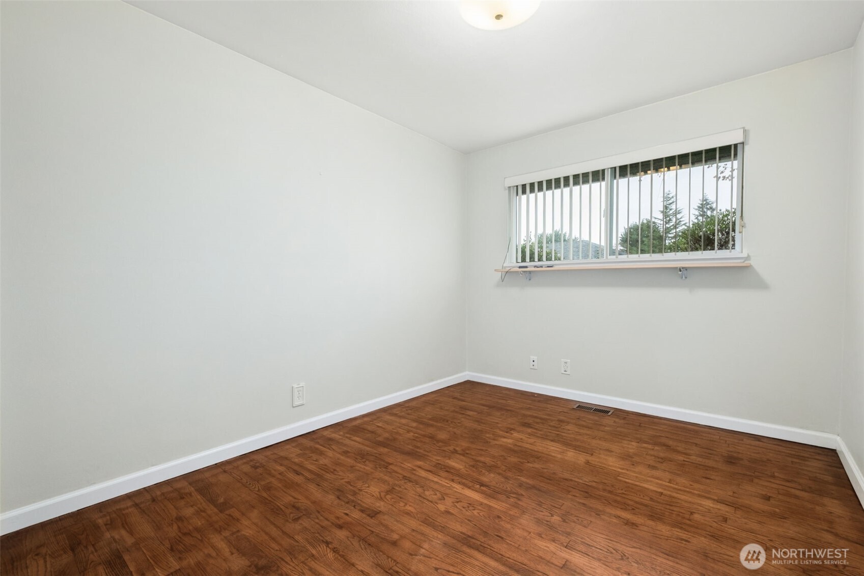 14204 12th Avenue Southwest Burien, WA 98166 - Photo 20 of 31