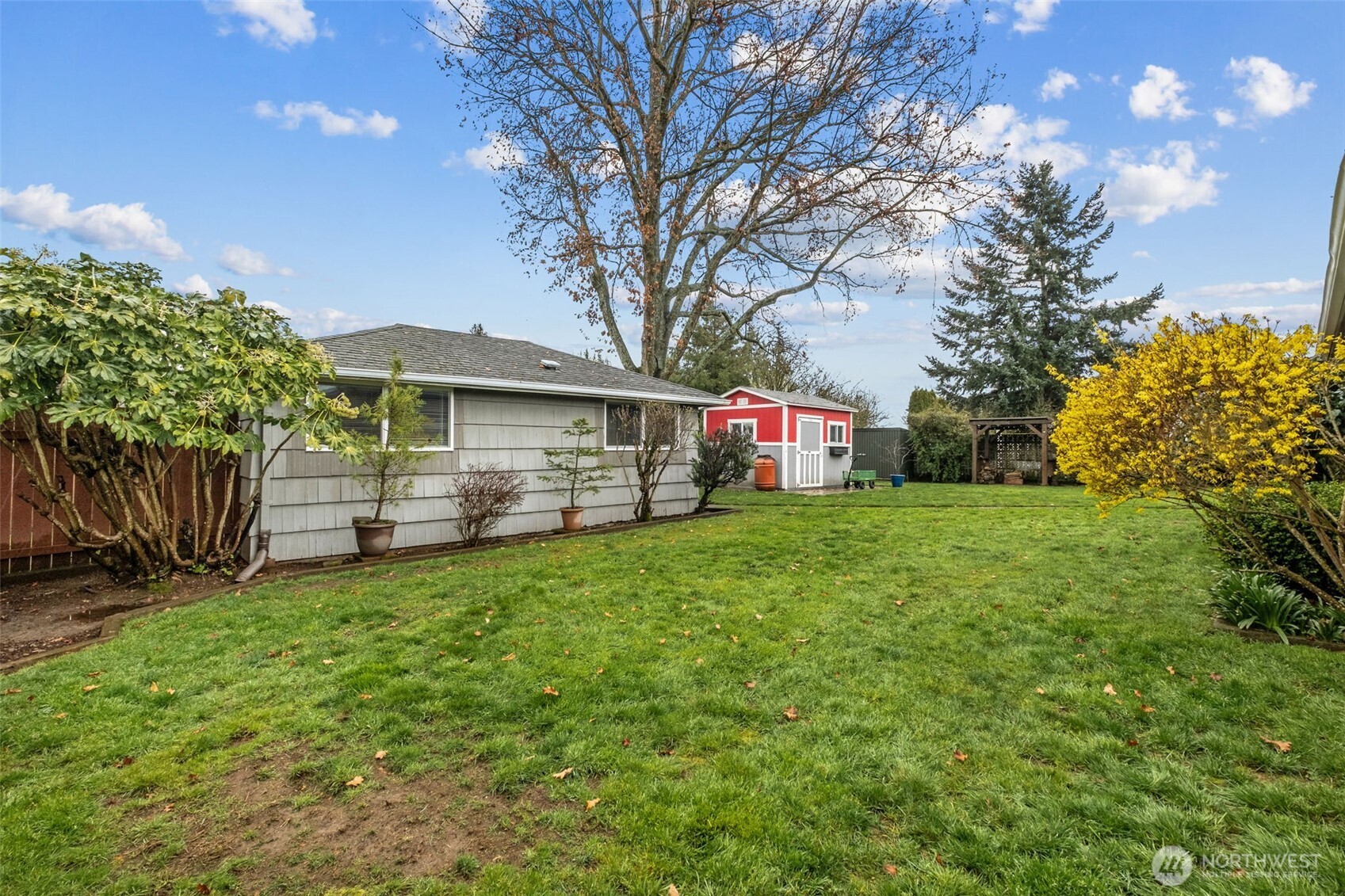 14204 12th Avenue Southwest Burien, WA 98166 - Photo 25 of 31