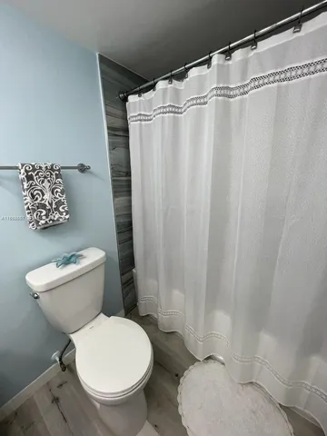 $3,500 | 6770 Indian Creek Drive, Unit 5C, Miami Beach, FL 33141