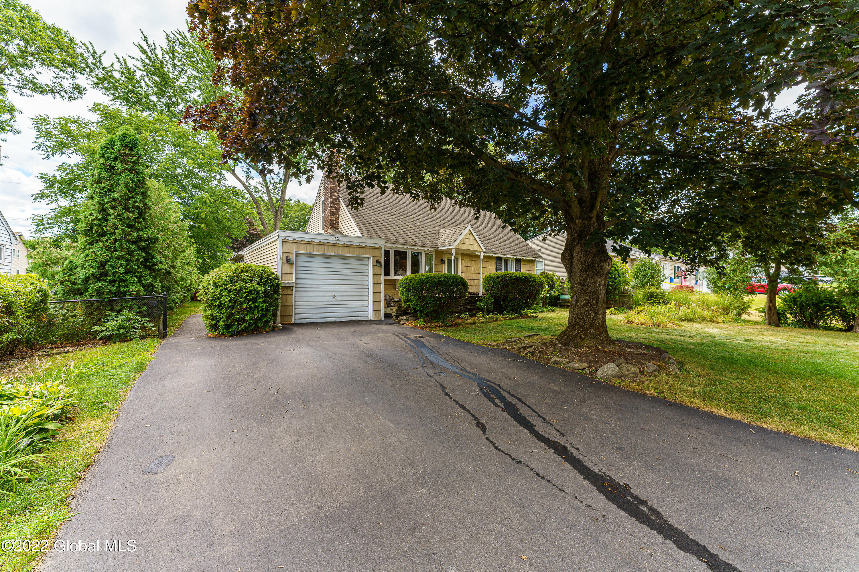 46 Southgate Road Colonie, NY 12211 - Photo 1 of 24 Front
