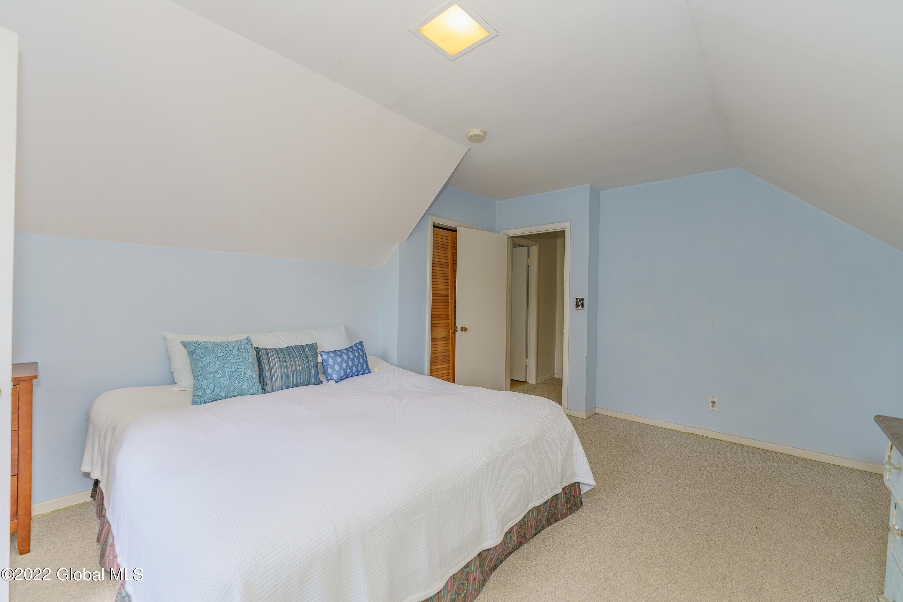 46 Southgate Road Colonie, NY 12211 - Photo 16 of 24 5 2nd Floor 4