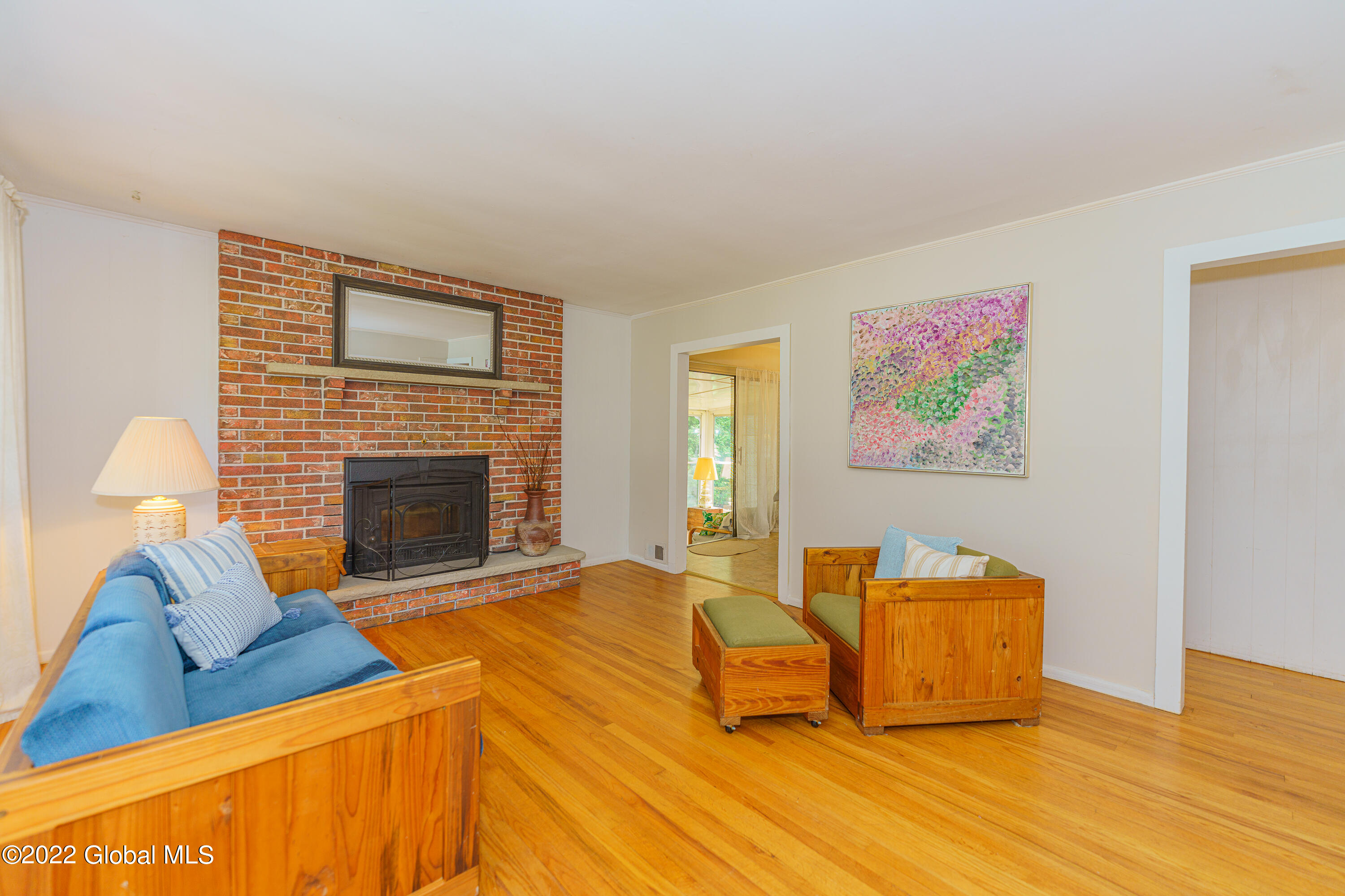 46 Southgate Road Colonie, NY 12211 - Photo 5 of 24 1 Livingroom 1
