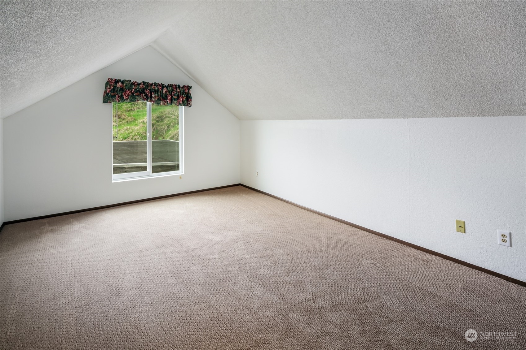 8932 Lowell Larimer Road Everett, WA 98208 - Photo 23 of 35 Gallery Image 23