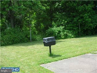 608 Cornell Road Burlington, NJ 08016 - Photo 3 of 11 Exterior Back