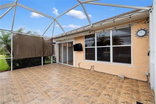 a view of an entrance of the house