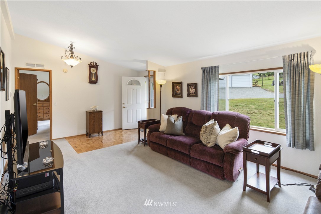 5414 Tenneson Road Sedro-Woolley, WA 98284 - Photo 3 of 25 Gallery Image 3