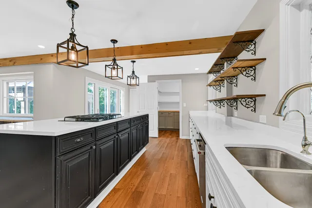 $364,900 | 106 Cornwall Drive, Crete, IL 60417