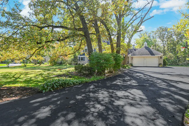 $364,900 | 106 Cornwall Drive, Crete, IL 60417