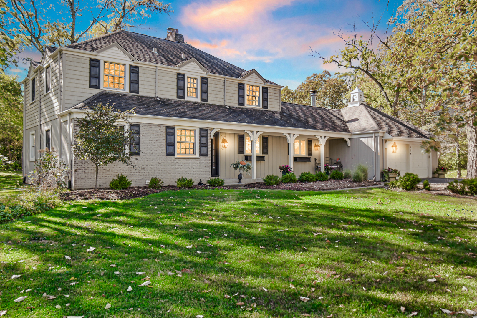 106 Cornwall Drive Crete, IL 60417 - Photo 29 of 29 a front view of a house with a garden