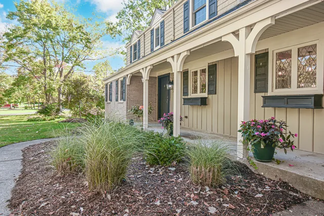 $364,900 | 106 Cornwall Drive, Crete, IL 60417