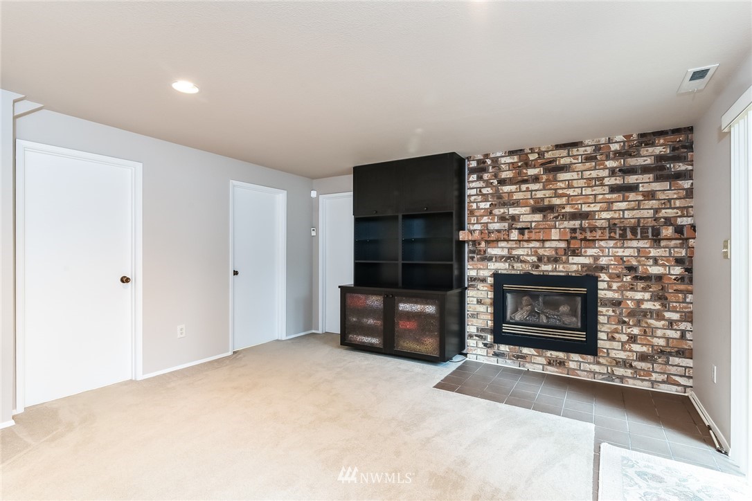 612 Southwest Normandy Road Normandy Park, WA 98166 - Photo 18 of 25