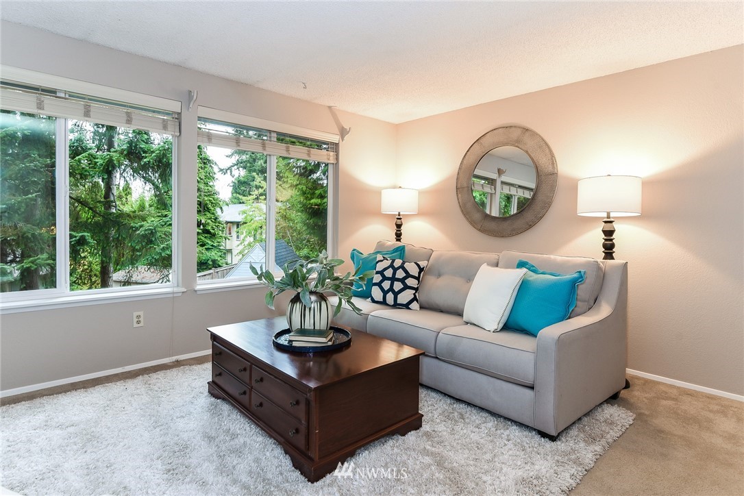 612 Southwest Normandy Road Normandy Park, WA 98166 - Photo 4 of 25