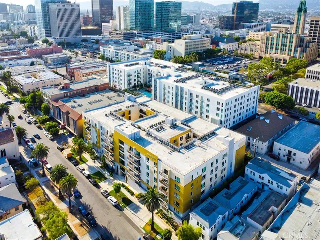 a picture of city view