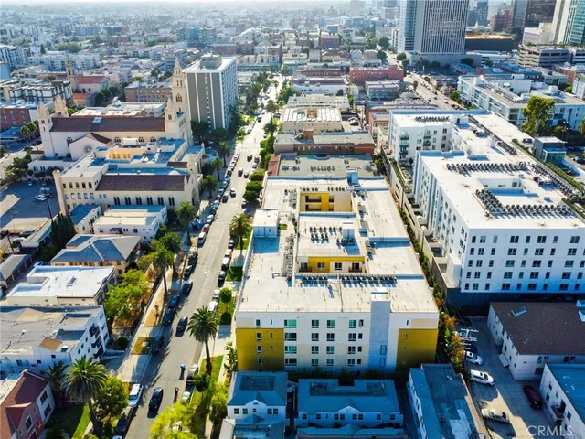 a picture of city view