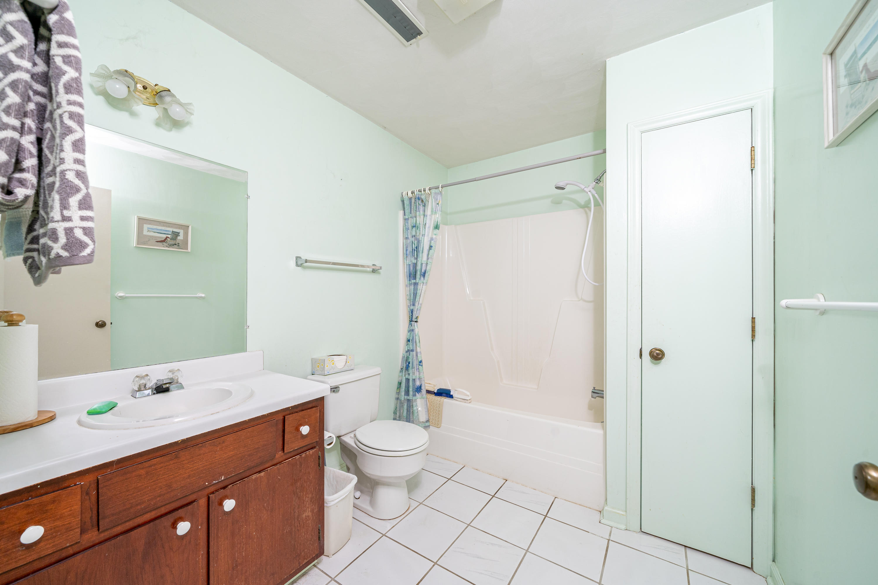 1766 Lees Gap Road Fincastle, VA 24090 - Photo 14 of 23 Bathroom - Lower Level