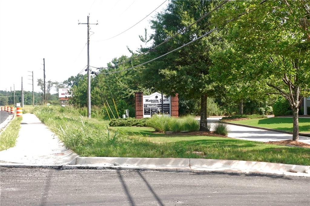 2151 Eatonton Road Madison, GA 30650 - Photo 7 of 16 a view of a street with a houses