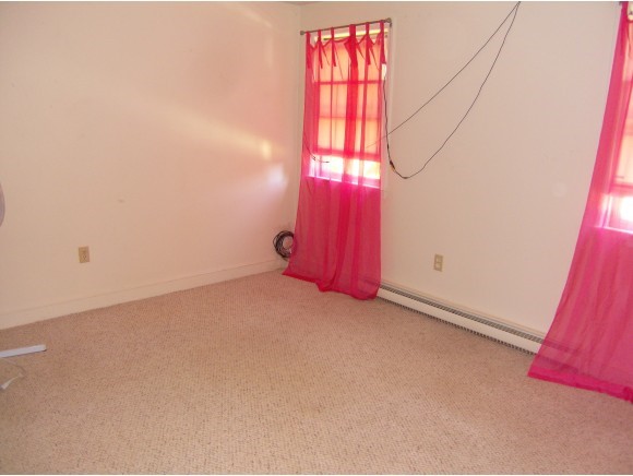 18 Townhouse Road, Unit 18 Allenstown, NH 03275 - Photo 15 of 19 Gallery Image 15