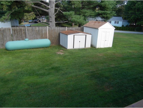 18 Townhouse Road, Unit 18 Allenstown, NH 03275 - Photo 16 of 19 Gallery Image 16
