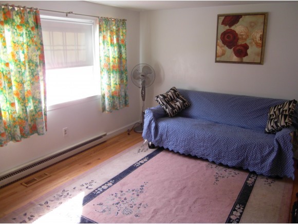 18 Townhouse Road, Unit 18 Allenstown, NH 03275 - Photo 6 of 19 Gallery Image 6