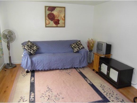 18 Townhouse Road, Unit 18 Allenstown, NH 03275 - Photo 7 of 19 Gallery Image 7
