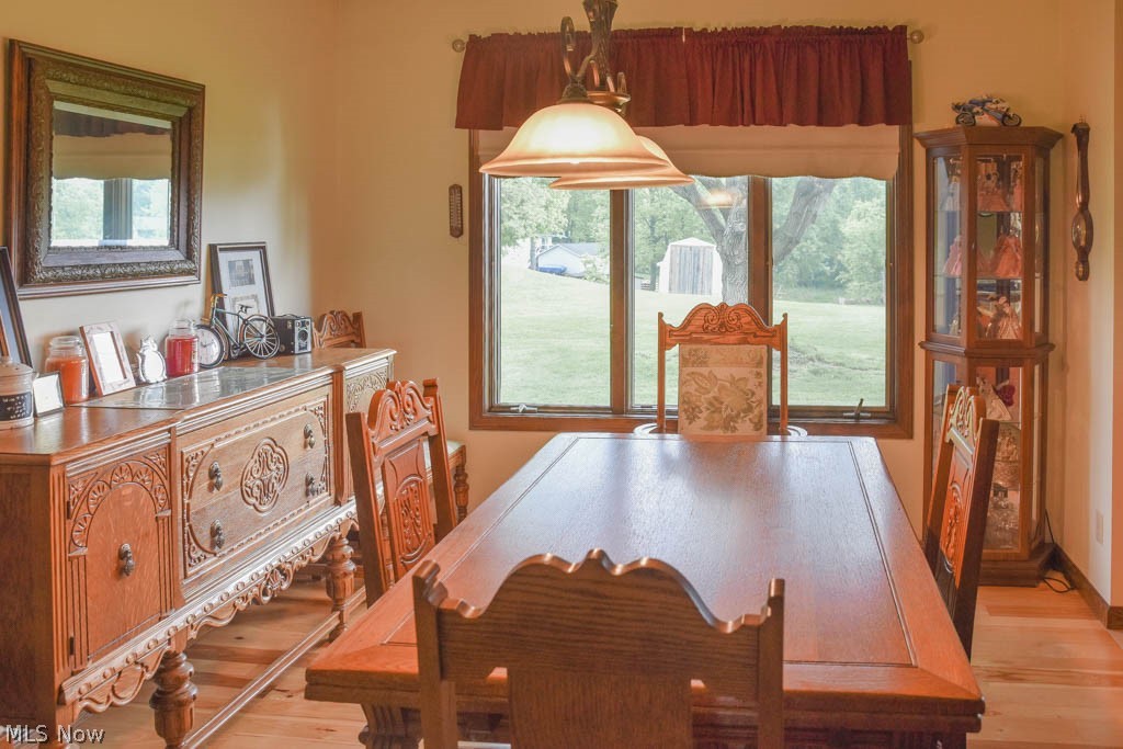 5931 Dailey Road New Franklin, OH 44319 - Photo 10 of 26 Dining Room