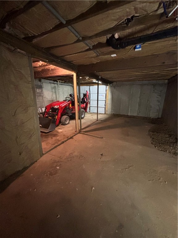 73 Smith Hill Road Stamford, NY 12167 - Photo 25 of 33 1 Car Garage with ample space for more utility veh