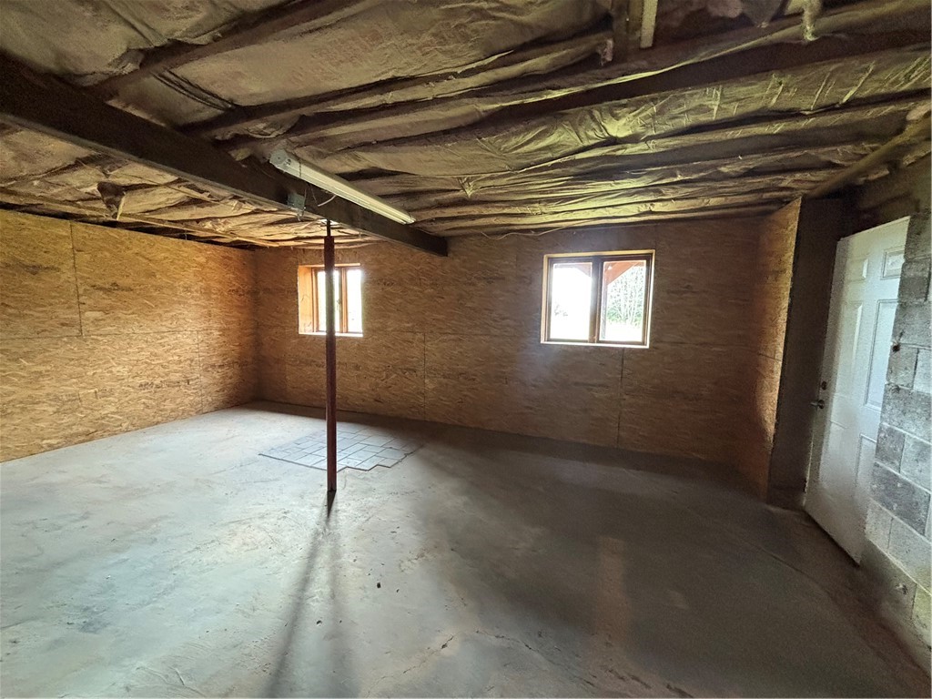 73 Smith Hill Road Stamford, NY 12167 - Photo 27 of 33 Large Work Room in walkout Basement