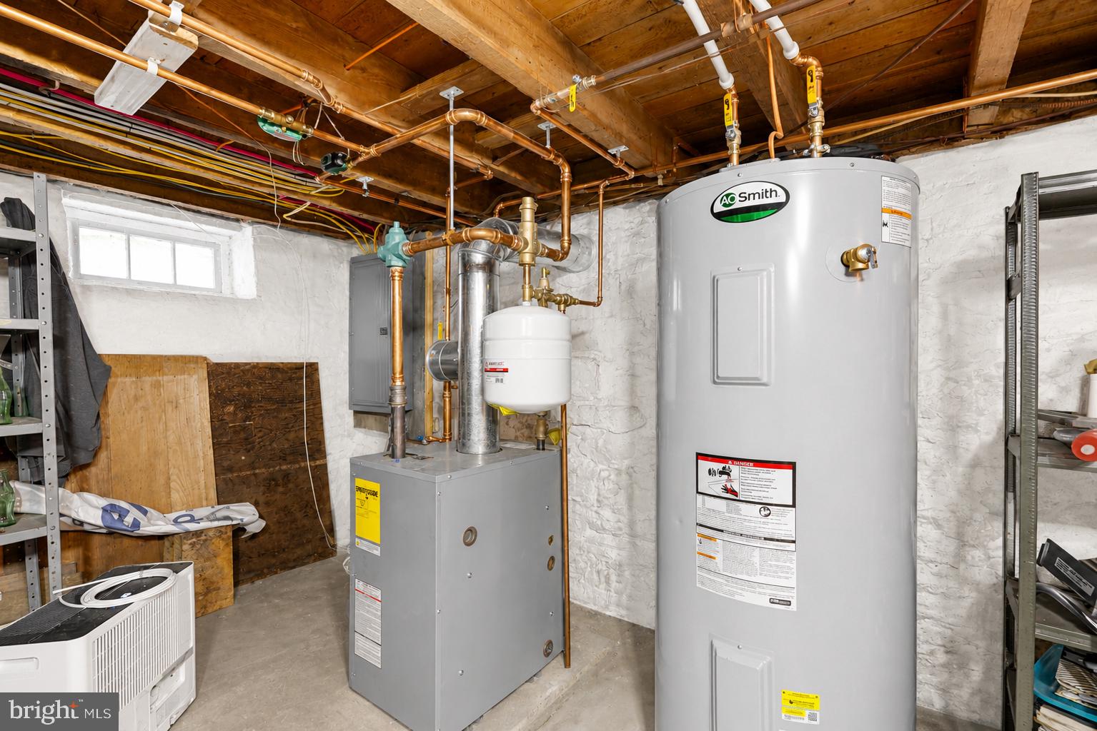 1470 River Road Titusville, NJ 08560 - Photo 47 of 50 a utility room with dryer and washer