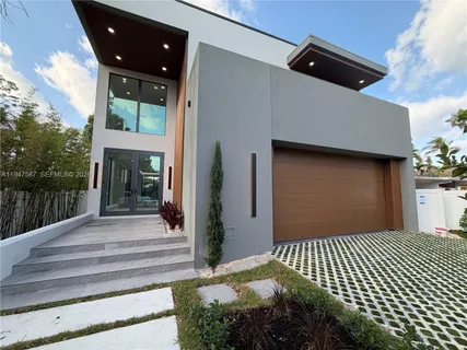 $2,499,000 | 604 Southwest 7th Street, Fort Lauderdale, FL 33315