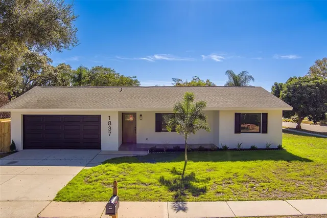 $549,900 | 1837 Sourwood Boulevard, Dunedin, FL 34698