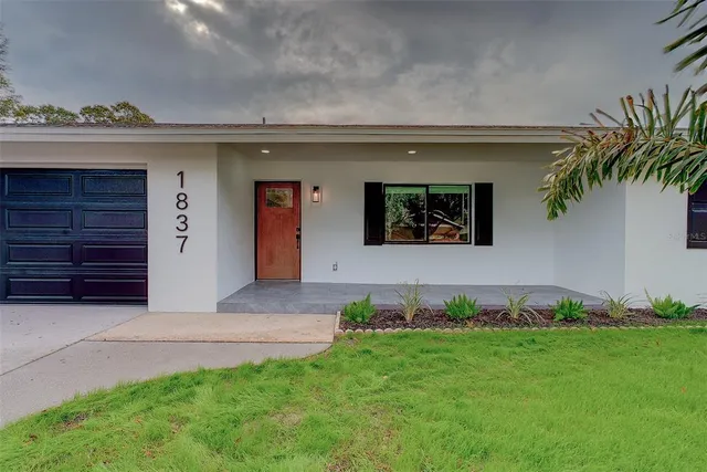 $549,900 | 1837 Sourwood Boulevard, Dunedin, FL 34698