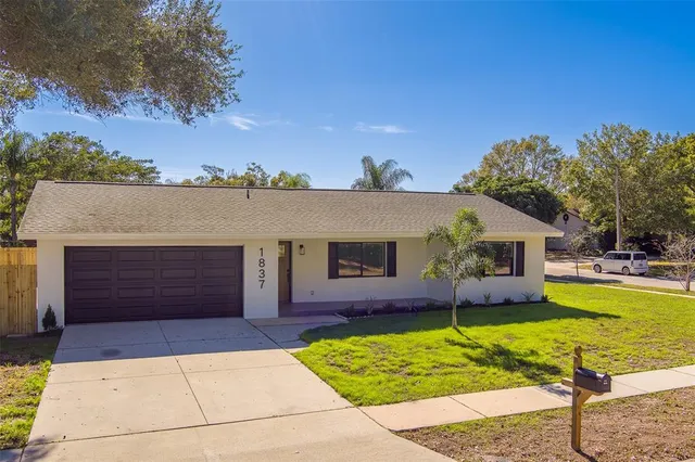 $549,900 | 1837 Sourwood Boulevard, Dunedin, FL 34698