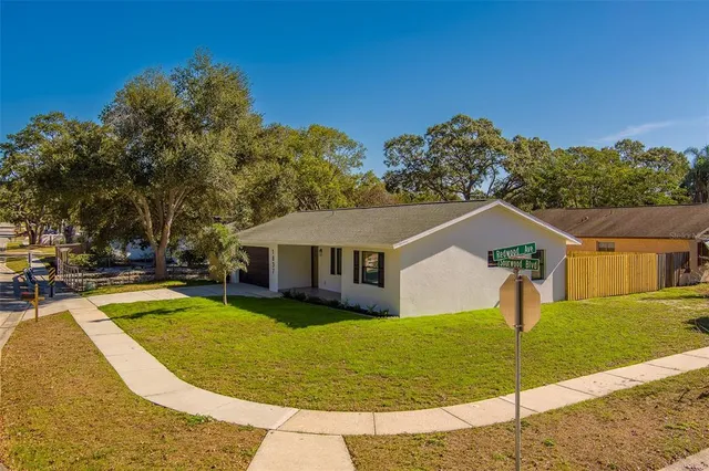 $549,900 | 1837 Sourwood Boulevard, Dunedin, FL 34698