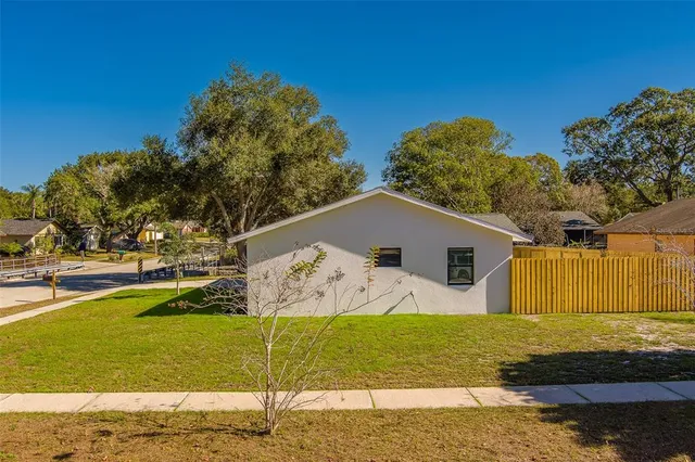 $549,900 | 1837 Sourwood Boulevard, Dunedin, FL 34698