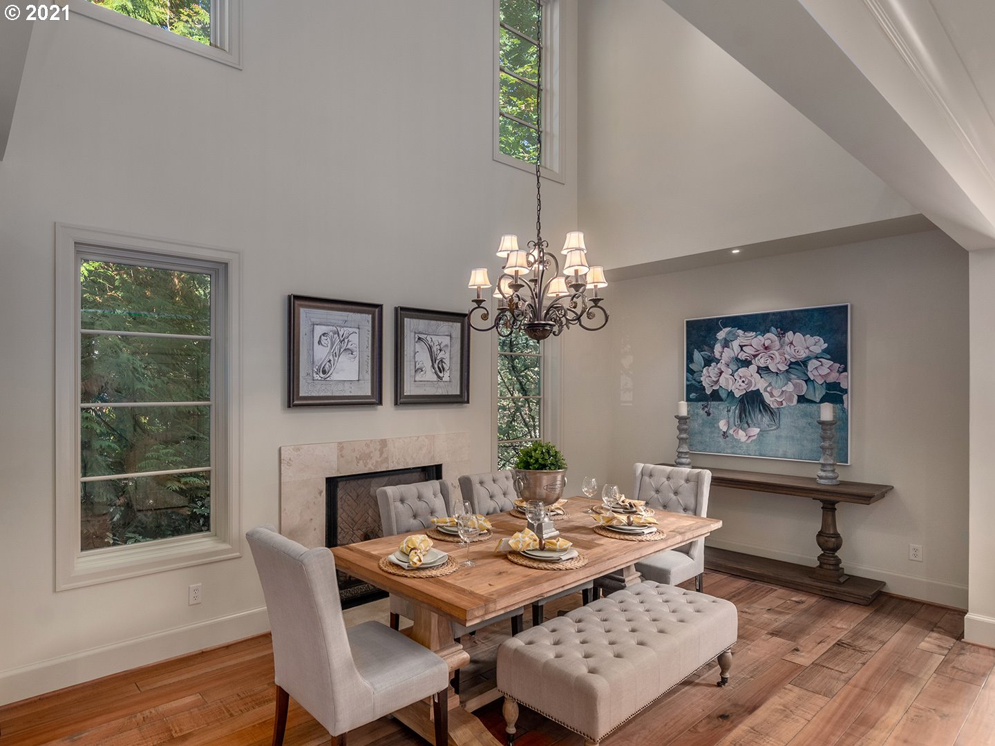6335 Southwest Raleighwood Court Portland, OR 97221 - Photo 11 of 31 Gallery Image 11