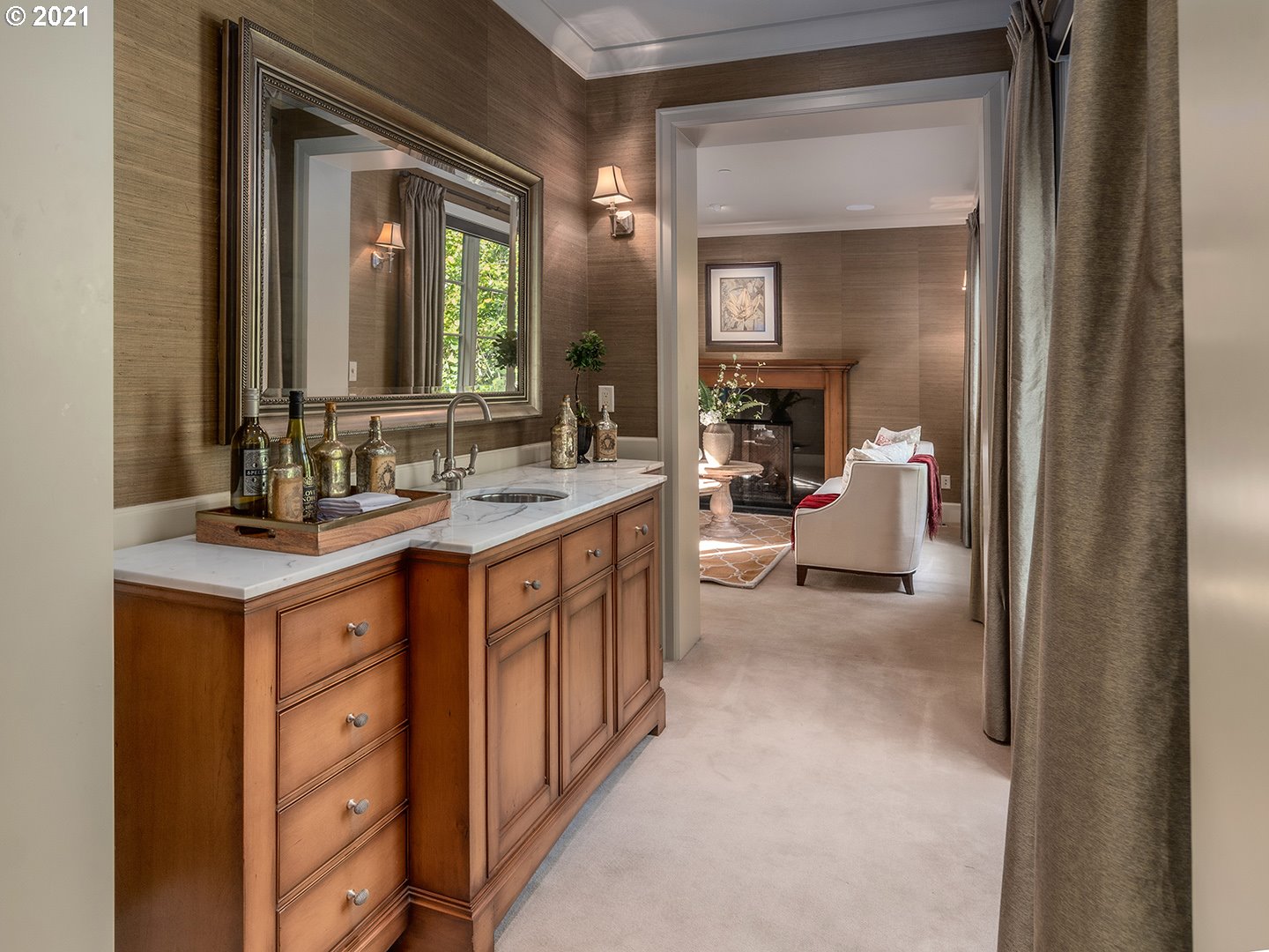6335 Southwest Raleighwood Court Portland, OR 97221 - Photo 13 of 31 Gallery Image 13