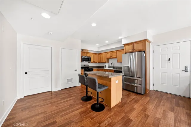 $575,000 | 2321 West 10th Street, Unit 402, Los Angeles, CA 90006