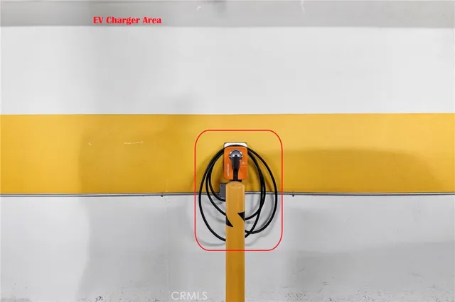 $575,000 | 2321 West 10th Street, Unit 402, Los Angeles, CA 90006