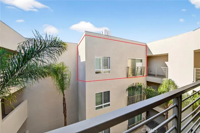 $575,000 | 2321 West 10th Street, Unit 402, Los Angeles, CA 90006
