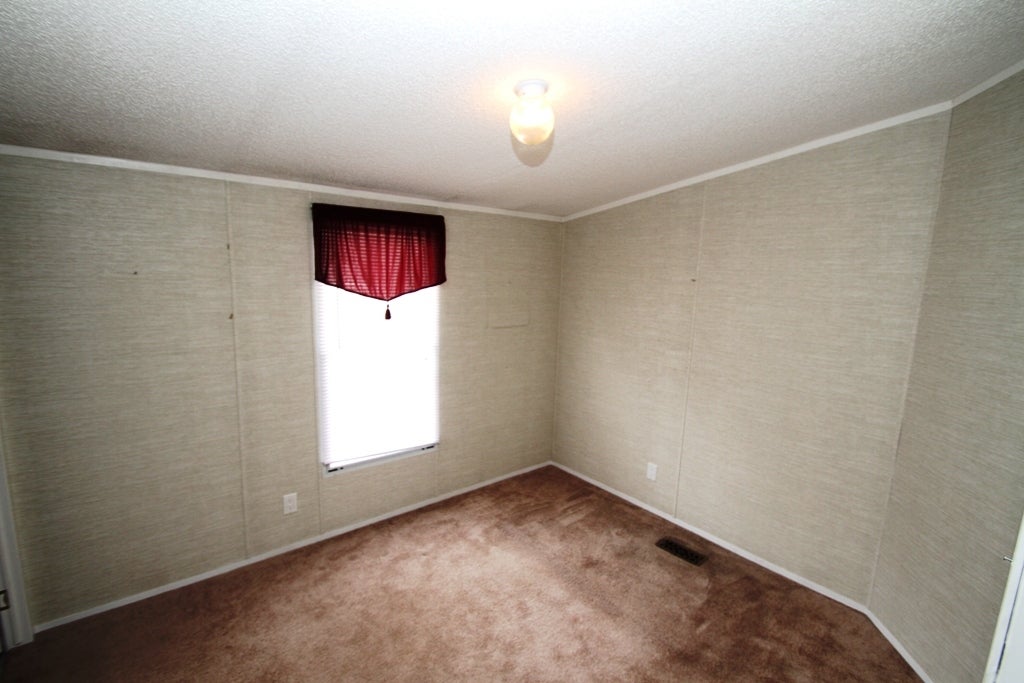 904 Raleigh Street East Rupert, WV 25984 - Photo 17 of 25 Gallery Image 17